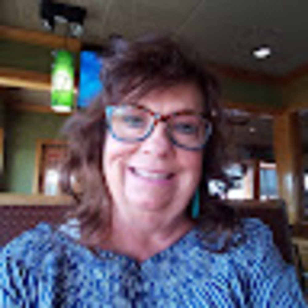 Meet your Posher, Teresa